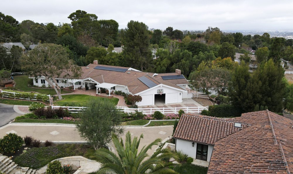 Slide of Howe Builders