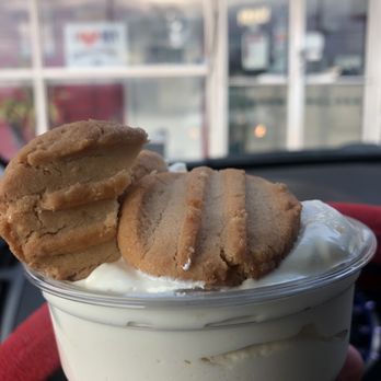 Makeda's Homemade Cookies - Airways - Banana pudding - Desserts Near Me - Memphis, Tennessee Makeda's Homemade Cookies - Airways - Banana pudding - Desserts Near Me - Memphis, Tennessee