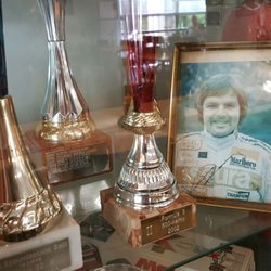 Allun Grilli Moottori-Ravintola - Keke Rosberg memorabilia