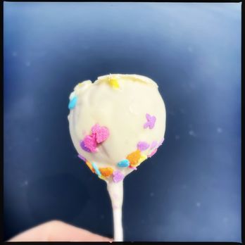 Maryellen’s - Cake pop from the 2025 Easter collection - Bakeries Near Me - Concordville, Pennsylvania Maryellen’s - Cake pop from the 2025 Easter collection - Bakeries Near Me - Concordville, Pennsylvania