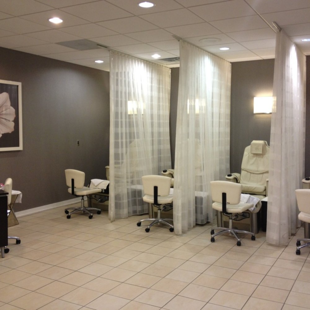 Avani Spa - Pedicure stations - Day Spas Near Me - Fontana, Wisconsin
