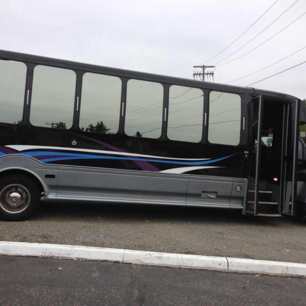 JJ’s Best Limousine Service - Party Bus Rentals Near Me - Bellevue, Washington