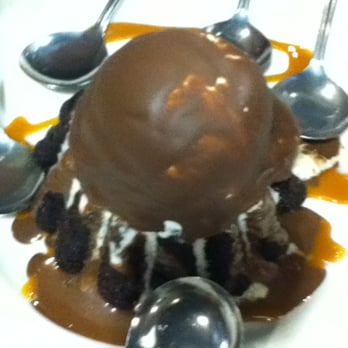 Chili's - Chocolate Lava Flow cake to share - Tex-Mex Near Me - Waipahu, Hawaii Chili's - Chocolate Lava Flow cake to share - Tex-Mex Near Me - Waipahu, Hawaii