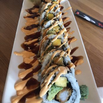 Earls Kitchen + Bar - Dynamite Roll - New American Near Me - Miami, Florida Earls Kitchen + Bar - Dynamite Roll - New American Near Me - Miami, Florida