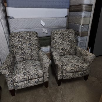 Independent Upholstery - Auto Upholstery Near Me - Eugene, Oregon