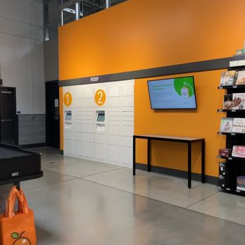 Amazon Fresh - Pickup lockers - Grocery Near Me - Whittier, California