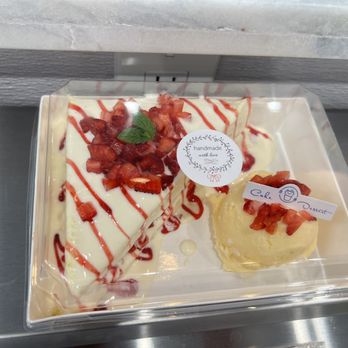 O Tea Bar - Fresh strawberry chiffon sandwich dessert - Bubble Tea Near Me - Las Vegas, Nevada O Tea Bar - Fresh strawberry chiffon sandwich dessert - Bubble Tea Near Me - Las Vegas, Nevada