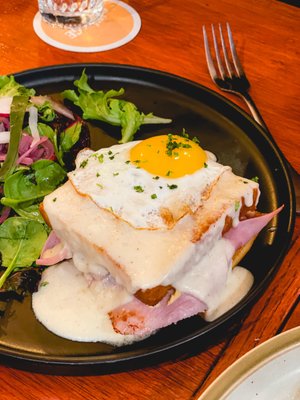 Cafe sauvage by null Cafe sauvage by null