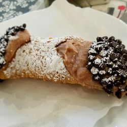 I Siciliani - Nutella cannoli! Yummy, and filling.