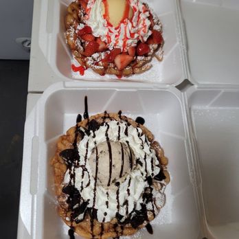 Sweet Tooth Delights - 8" inch funnel cakes, Original funnel cake and Oreo funnel cake - Desserts Near Me - Santa Ana, California Sweet Tooth Delights - 8" inch funnel cakes, Original funnel cake and Oreo funnel cake - Desserts Near Me - Santa Ana, California