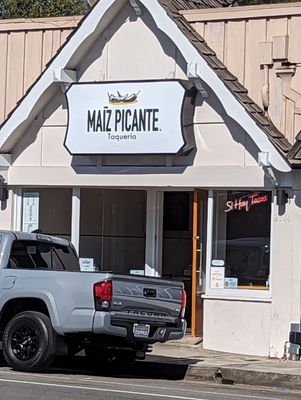 Maiz Picante Taqueria by null