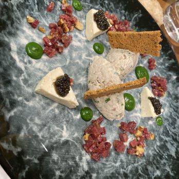 La Table 101 - Esturgeon - French Near Me - Lyon, 69