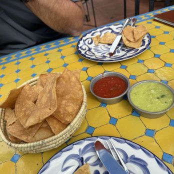 Las Montañas - Complimentary chips.... - Mexican Near Me - Aspen, Colorado