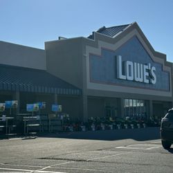 Lowe's Home Improvement - Storefront