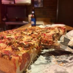 Infusino's Pizzeria - Infusino's Famous Pan Pizza (Large 16")
