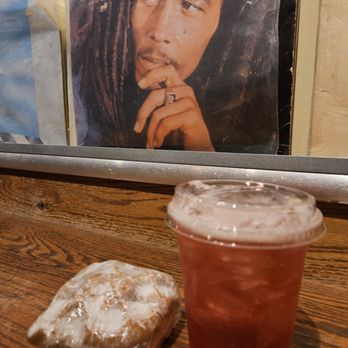 Caffe Amouri - My treats, herbal iced tea and crumb cake. - Coffee & Tea Near Me - Vienna, Virginia