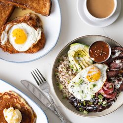 The Hampton Social - Naples - Sunrise Beach Bowl- brown rice, quinoa, avocado, plantains, onion, fried egg, black beans, salsa, jalapeño aioli
