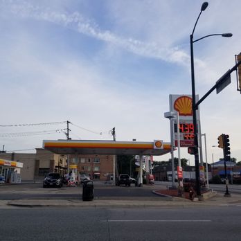 Shell Gas Station - Gas Stations Near Me - Oak Park, Illinois