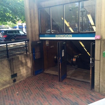 Bowdoin MBTA Station - Blue Line - Entrance - Train Stations Near Me - Boston, Massachusetts