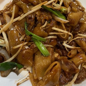 Ming's Bistro - Beef Chow Fun - Dim Sum Near Me - Orlando, Florida Ming's Bistro - Beef Chow Fun - Dim Sum Near Me - Orlando, Florida