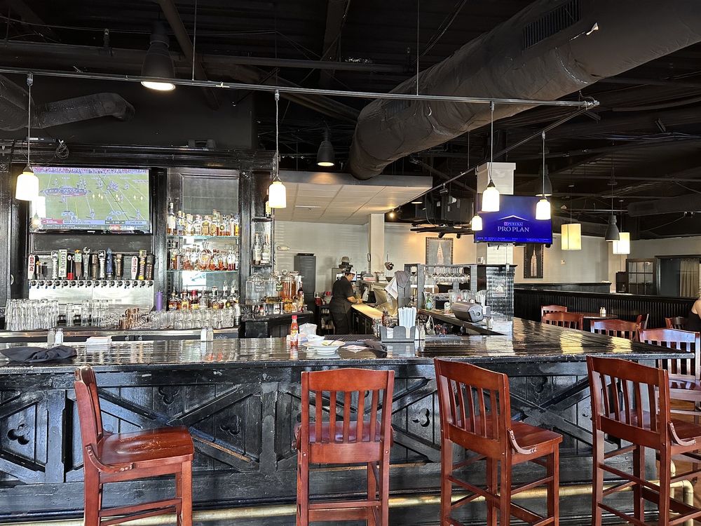 Harry's Grille & Tavern