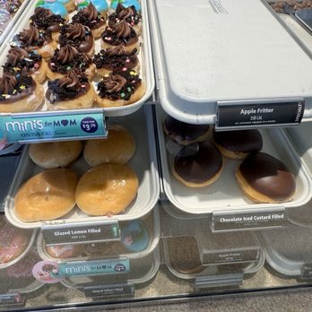 Krispy Kreme - Donuts Near Me - Daly City, California