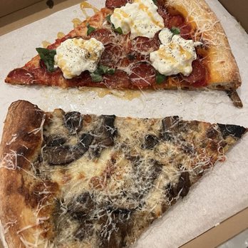 Miami Slice - Top: pepperoni w/ all kicks Bottom: truffle mushroom - Pizza Near Me - Las Vegas, Nevada Miami Slice - Top: pepperoni w/ all kicks Bottom: truffle mushroom - Pizza Near Me - Las Vegas, Nevada