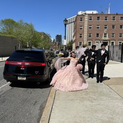 Delux Limousine Transportation Services - Sweet 16