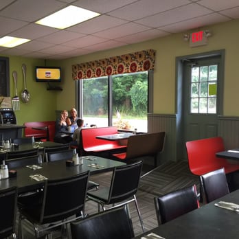 Delish On Main - My friends "cheesing" - Breakfast & Brunch Near Me - Moscow, Pennsylvania