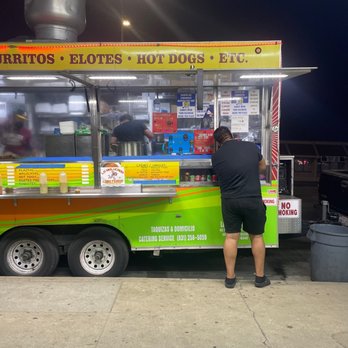 La Malucada - a man at a hot dog stand - Hot Dogs Near Me - Salinas, California La Malucada - a man at a hot dog stand - Hot Dogs Near Me - Salinas, California