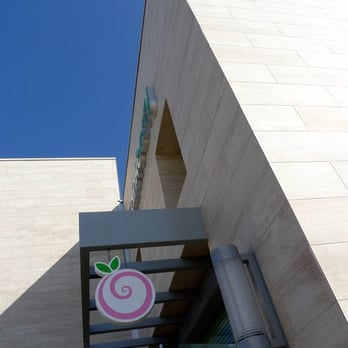 Pinkberry El Segundo - (photographed by Dave Hong) - Ice Cream & Frozen Yogurt Near Me - El Segundo, California Pinkberry El Segundo - (photographed by Dave Hong) - Ice Cream & Frozen Yogurt Near Me - El Segundo, California