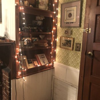 Christopher's Inn Bed & Breakfast - Cute touches everywhere - Hotels Near Me - Mount Dora, Florida