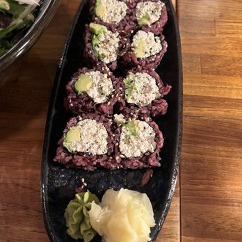 Sakana And Yasai - Vegan California roll - Sushi Bars Near Me - Albany, California
