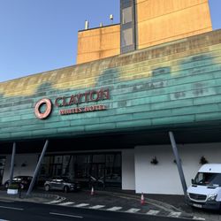 Clayton Whites Hotel - Facade