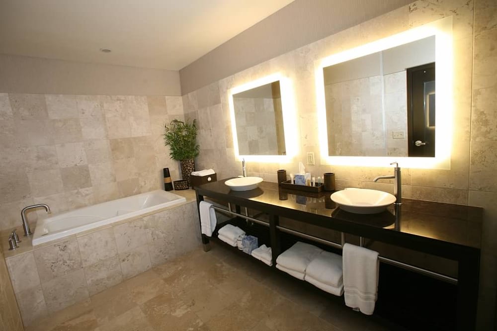 CATFISH BEND INN & SPA Updated September 2024 22 Photos & 19