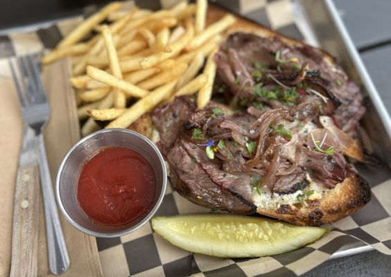 Red Hills Market by null