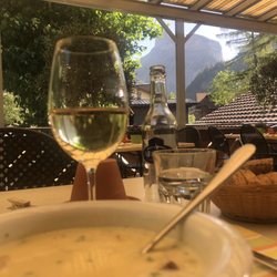 Hotel Des Alpes - Cream of garlic soup and Chardonnay Italian wine