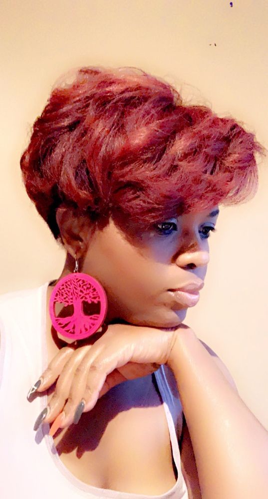 Soph Hair Studio Logo