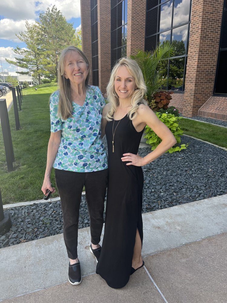 BRANDY LAIBLIN RE/MAX REVOLUTION Updated July 2024 19 Photos