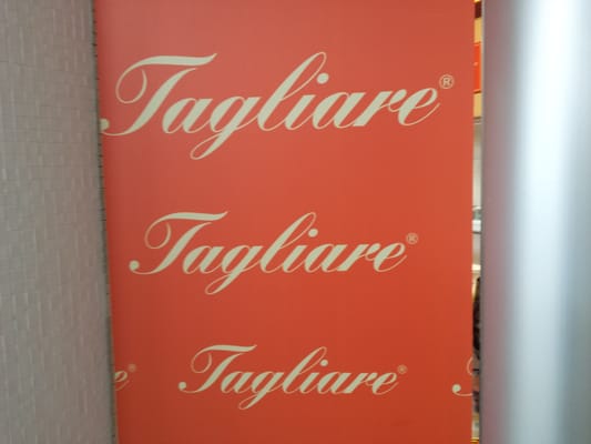 Tagliare by null