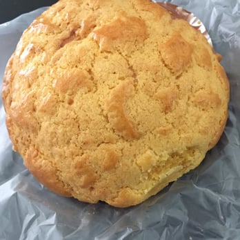 Kee Wah Bakery - Pineapple bun - Bakeries Near Me - Arcadia, California Kee Wah Bakery - Pineapple bun - Bakeries Near Me - Arcadia, California