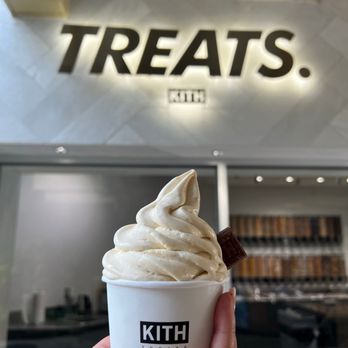 KITH Treats - Vanilla ice cream w/ Cinnamon Toast Crunch churros & cheesecake bites - Ice Cream & Frozen Yogurt Near Me - Honolulu, Hawaii KITH Treats - Vanilla ice cream w/ Cinnamon Toast Crunch churros & cheesecake bites - Ice Cream & Frozen Yogurt Near Me - Honolulu, Hawaii
