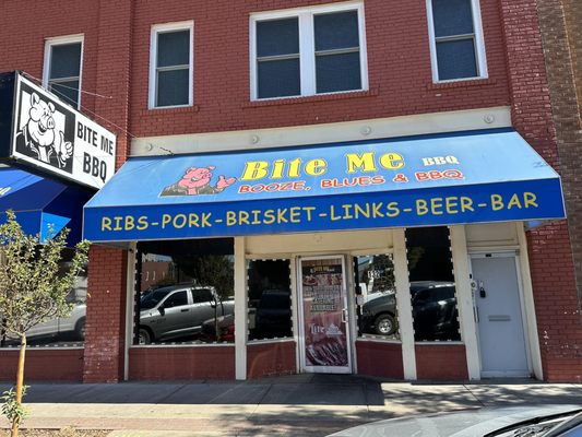 Bite Me BBQ by null