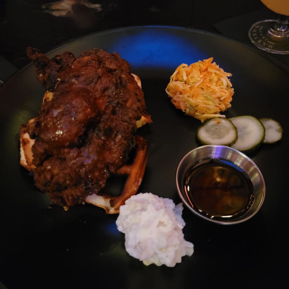Baxter’s 1892 - Chicken & waffles $19 - Music Venues Near Me - New Bern, North Carolina Baxter’s 1892 - Chicken & waffles $19 - Music Venues Near Me - New Bern, North Carolina
