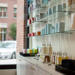 Skin Chic - Downtown - We carry medical grade skin care, the best in skin-friendly makeup, and locally made body care products.