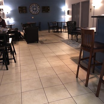 The Blend - a dining room with chairs and tables - Coffee & Tea Near Me - Newberry, Florida