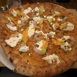 A Putia dell'Ostello - Pizza del giorno - so good - seafood spread with zucchini flower, zucchini crema and fresh raw shrimp. So refreshing, citrusy flavour.