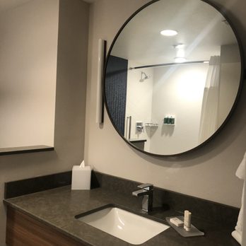 Fairfield by Marriott Inn & Suites Las Vegas Northwest - Bathroom - Hotels Near Me - Las Vegas, Nevada Fairfield by Marriott Inn & Suites Las Vegas Northwest - Bathroom - Hotels Near Me - Las Vegas, Nevada