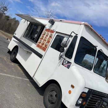 Taquería Teresa - Outside of food truck - Mexican Near Me - Winston-Salem, North Carolina Taquería Teresa - Outside of food truck - Mexican Near Me - Winston-Salem, North Carolina