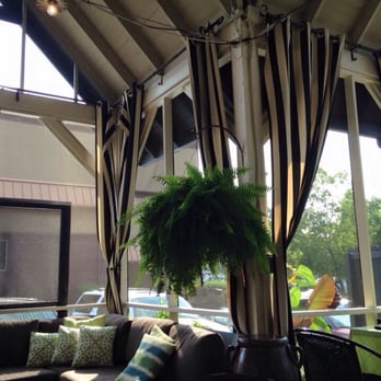 Hershey Pantry - Beautiful outdoor eating area - Breakfast & Brunch Near Me - Hershey, Pennsylvania Hershey Pantry - Beautiful outdoor eating area - Breakfast & Brunch Near Me - Hershey, Pennsylvania